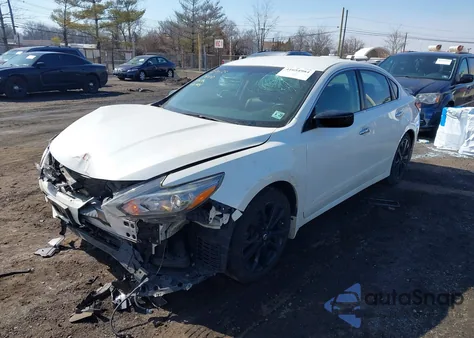 2018 Nissan Altima 2.5 Sr из США, поврежденный, VIN 1N4AL3AP6JC273023